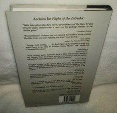 Flight of the Intruder by Stephen Coonts Vtg 1986 HC Naval Institute Press