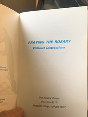 Praying the Rosary without Distractions, Rosary Center 1994, 41pp