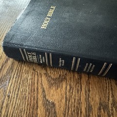 Holy Bible Premium Bonded Leather B&H KJV Giant Print Edition Red Letter 1982 Bl
