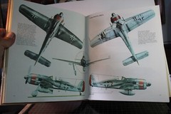Aircraft of World War II by Bill Gunston Hardcover 208p (M92818)