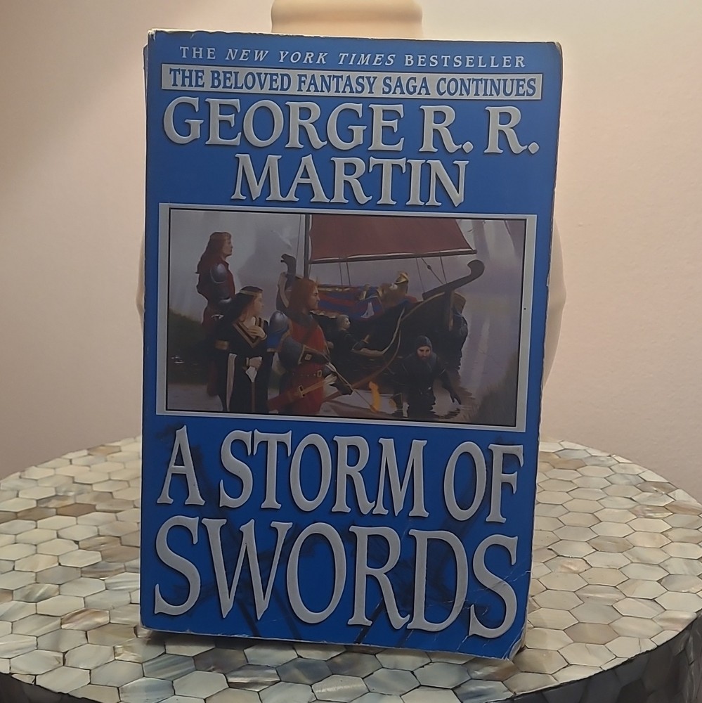 George R. R. Martin A Song of Ice and Fire A Storm of Swords Paperback Bantam