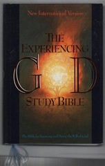 The Experiencing God Study Bible: The Bible for Knowing and Doing the Will o…
