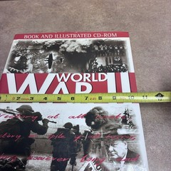 1989 World War II Hardback Book 400 Pages Featuring Over 1,350 Military Photos