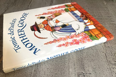 Tomie dePaola’s Mother Goose G.P. Putnam’s Sons c1988 HB