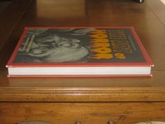 THE ART OF HORROR: AN ILLUSTRATED HISTORY – Stephen Jones (2015) APPLAUSE BOOKS