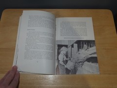 Vintage Amish Life by John A Hostetler (1960, Paperback) – 39 pages – Used/GC