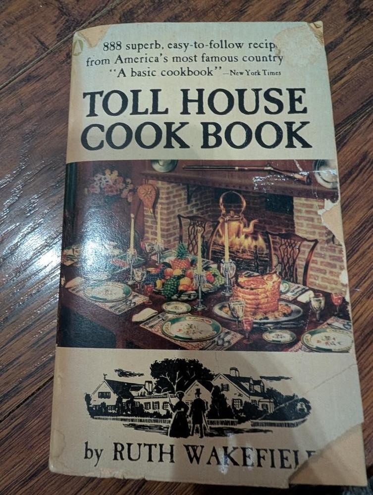Toll House Cook Book by Ruth Wakefield paperback 1958