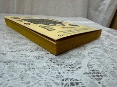 HOW TO KNOW AMERICAN ANTIQUES. Alice Winchester softcover 1951