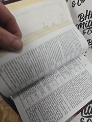 Holy Bible New King James Version NKJV Giant Print Red Letter Nelson 993BG 1982