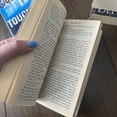Lot of 4 paperbacks books