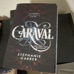 Stephanie Garber Caraval 3-Book Paperback Box Set: Caraval/Finale