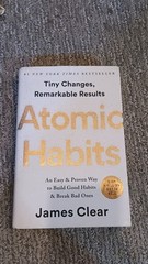 Atomic Habits James Clear Trade Paperback (2018) [VG]