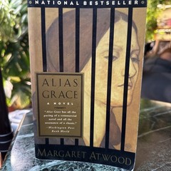 Alias Grace A Novel Vintage Paperback Book Margaret Atwood 1996