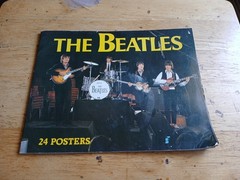 THE BEATLES 24 POSTERS 1983 PB Colour Library Books Fab Four 8.5” x 11” England