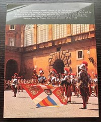 1981 VATICAN CITY COLORED PHOTO PAPER BACK BOOK 174 PAGES BY FRANCESCO RONCALLI
