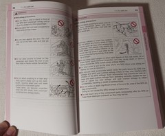 2015 Toyota PRIUS C Owner’s Manual book handbook complete excellent