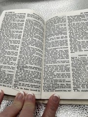 Cambridge KJV Cum Privilegio, White French Morocco Leather. Brevier Text Edition
