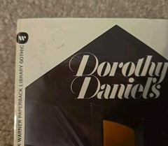 The Prisoner of Malville Hall By Dorothy Daniels. 1st Print 1973 Gothic Romance
