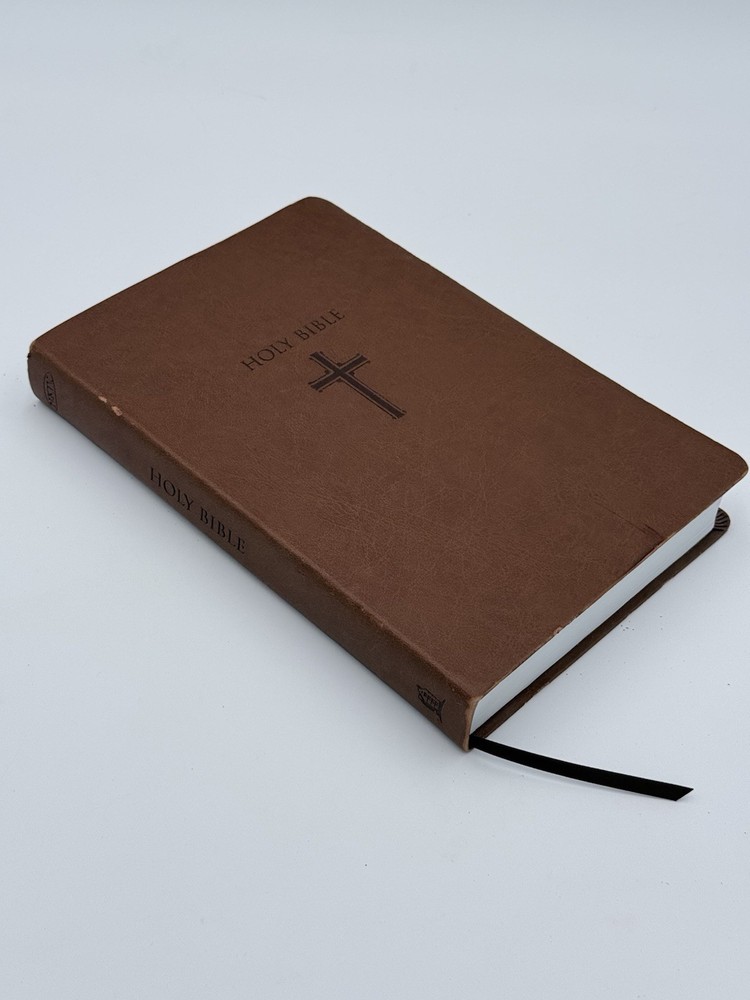 NKJV HOLY BIBLE SUPER GIANT PRINT EDITION REFERENCES RED LETTER LEATHER T NELSON