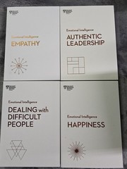 HBR Emotional Intelligence Ultimate Boxed Set (14 Books) (HBR Emotional Inte…