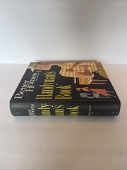 Vintage Better Homes & Gardens Handyman’s book 5 ring binder with 400 pages 1966