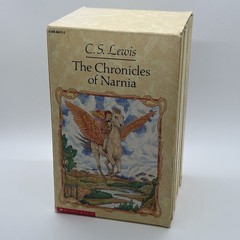 Vintage CS Lewis Chronicles Of Narnia Complete Book Box Set 1987 Paperback