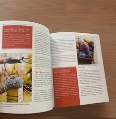 The Knitter’s Book of Wool Clara Parkes HC 2009 Knitting Fiber Guidebook 1st ed
