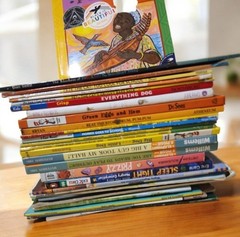 lot of mixed children’s books Dr. Seuss, Eric Carle Picture Book Lot