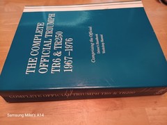 THE COMPLETE OFFICIAL TRIUMPH TR6 AND TR250, MODEL YEARS By British Leyland