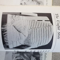 Latge Print Needlecraft Book Mildred Graves Ryan 51 Projects Knit Crochet Needle