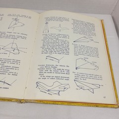 Vintage 1968 How to Make & Fly Paper Airplanes Capt. Ralph Barnaby Four Winds HB