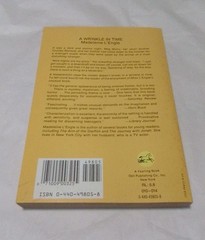 A Wrinkle in Time Madeleine L’Engle | Dell Yearling Paperback 1973