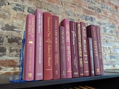 Books by the Foot | Color-Coordinated Decorative Hardcover Books, Decor, Staging