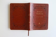 KJV Giant Print Thinline Bible – Durable Brown Cover, Ribbon Marker, 1408 Pages