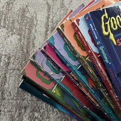 Goosebumps R.L. Stine Books Lot of 9 Scholastic Paperback 90s Horror