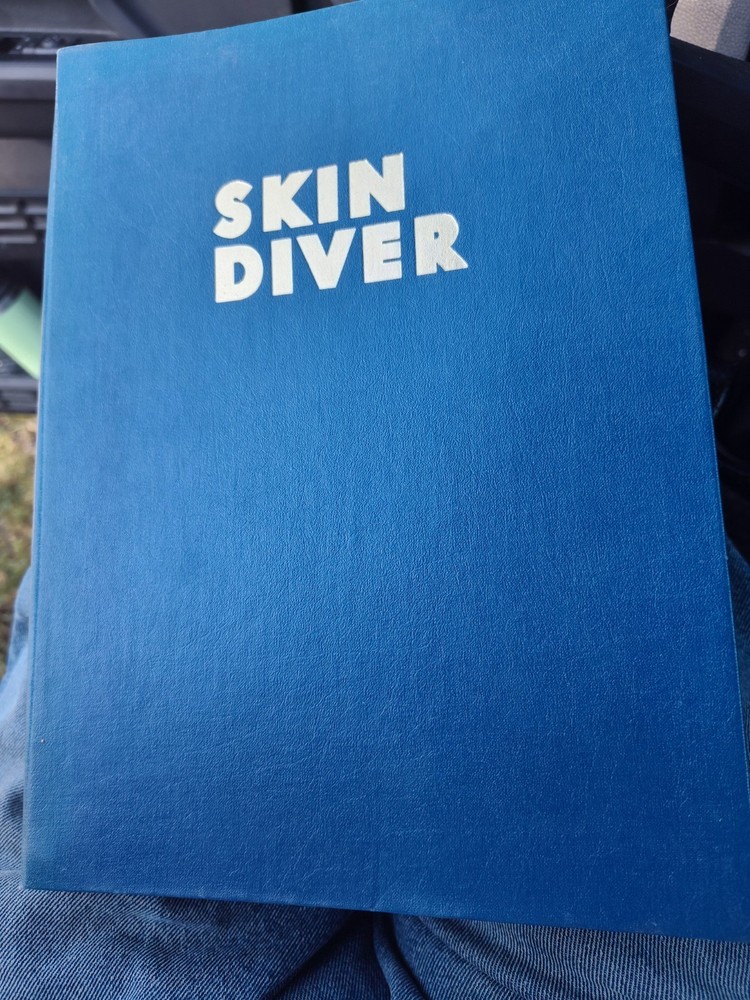 1970 Complete Set/Year of 12 Skin Diver Magazine In Official Binder Nice!!!