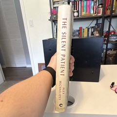 Celadon Books The Silent Patient Alex Michaelides Hardcover w/ Dust Jacket
