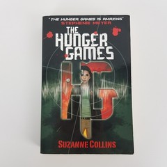 Hunger Games by Suzanne Collins – The Hunger Games Series Book #1 (Med PB 2009)