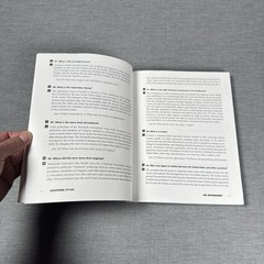 Desk Reference on American Government Second Edition Over 600 Answers Paperback