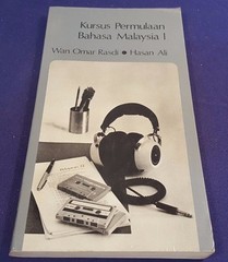 1976 KURSUS PERMULAAN BAHASA MALAYSIA 1 Paperback Book by RASDI & ALI