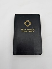 VTG The Catholic Living Bible Red Letter 1976 Leather 9th Print Tyndale 2363-2