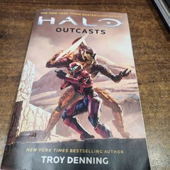 Halo: Outcasts by Denning, Troy, paperback Book NEW