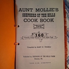 Vintage 1957 Aunt Mollie’s Shepherd Of The Hills Cookbook Ozark Food M. Trimble