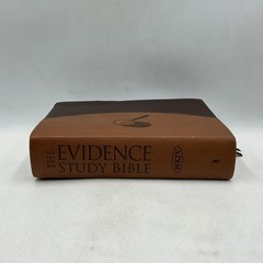 THE EVIDENCE STUDY BIBLE Ray Comfort & Lynn Copeland 2021 HC Bridge-Logos Brown