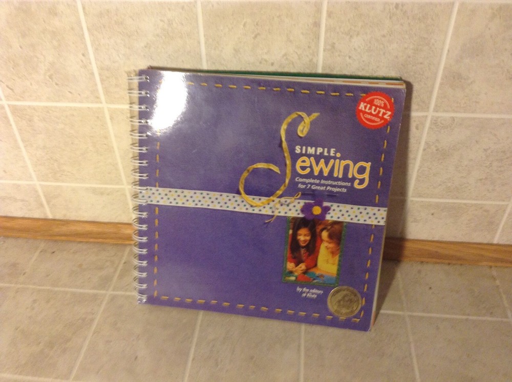 Simple Sewing (Klutz) Mixed media product Book