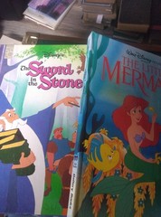 Lot of 25+ Children’s Movie Books: Disney, Pixar, Dreamworks – Essential Guides