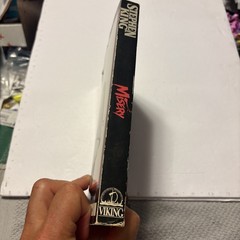 Misery by Stephen King 1987 Viking. Trade Paperback