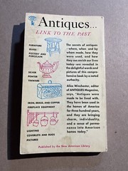 HOW TO KNOW AMERICAN ANTIQUES by Alice Winchester vintage 1951 Signet paperback