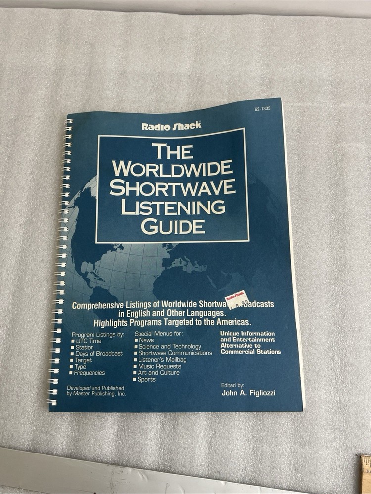 Radio Shack The Worldwide Shortwave Listening Guide Book 112 Pages Vtg 1966