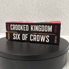 Leigh Bardugo Six of Crows & Crooked Kingdom Paperback YA Fantasy Fiction Novels